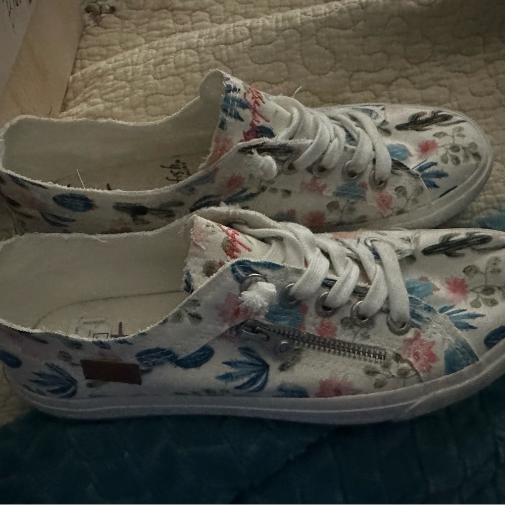 Size10 brand new blowfish Malibu